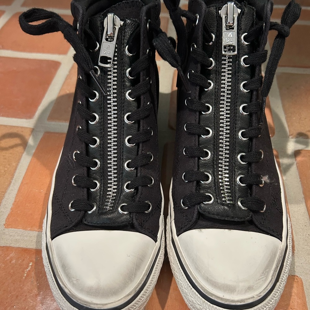 High-Top Black Sneakers with Zipper
